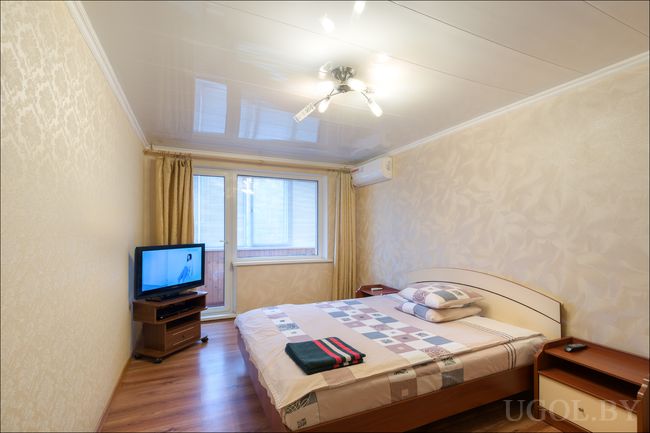 Комната в однокомнатной квартире на сутки по ул. Куйбышева, д. 32 в городе Минске